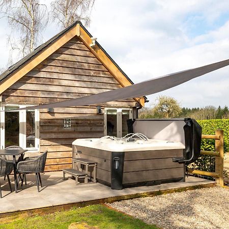 Oak Tree Hideaway Villa วิตเชิร์ช ภายนอก รูปภาพ