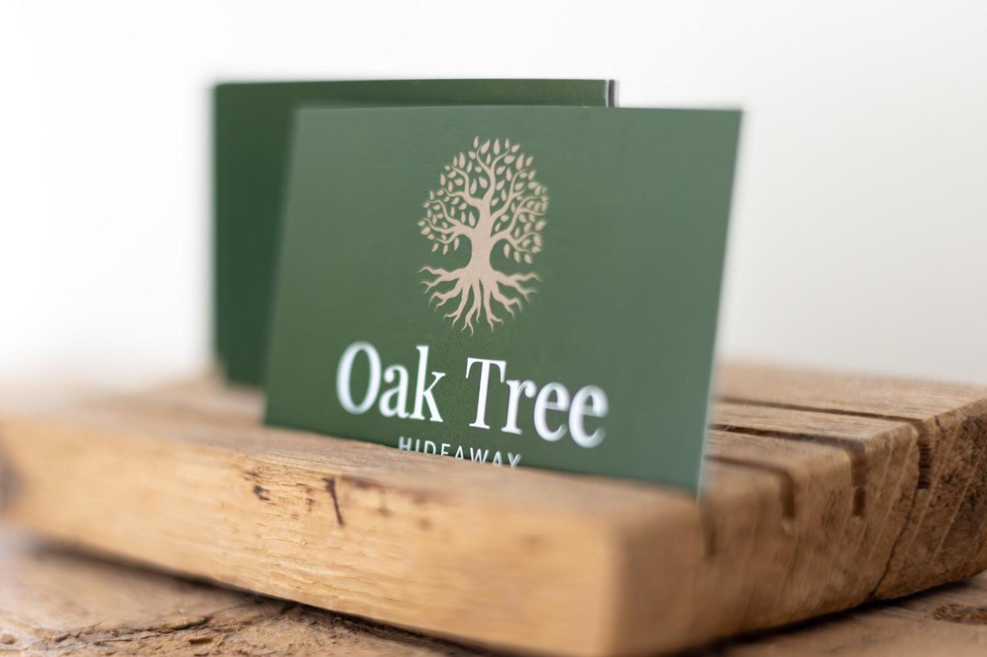 Oak Tree Hideaway Villa วิตเชิร์ช ภายนอก รูปภาพ